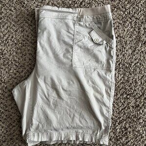 Karen Scott Cotton Utility Khaki shorts